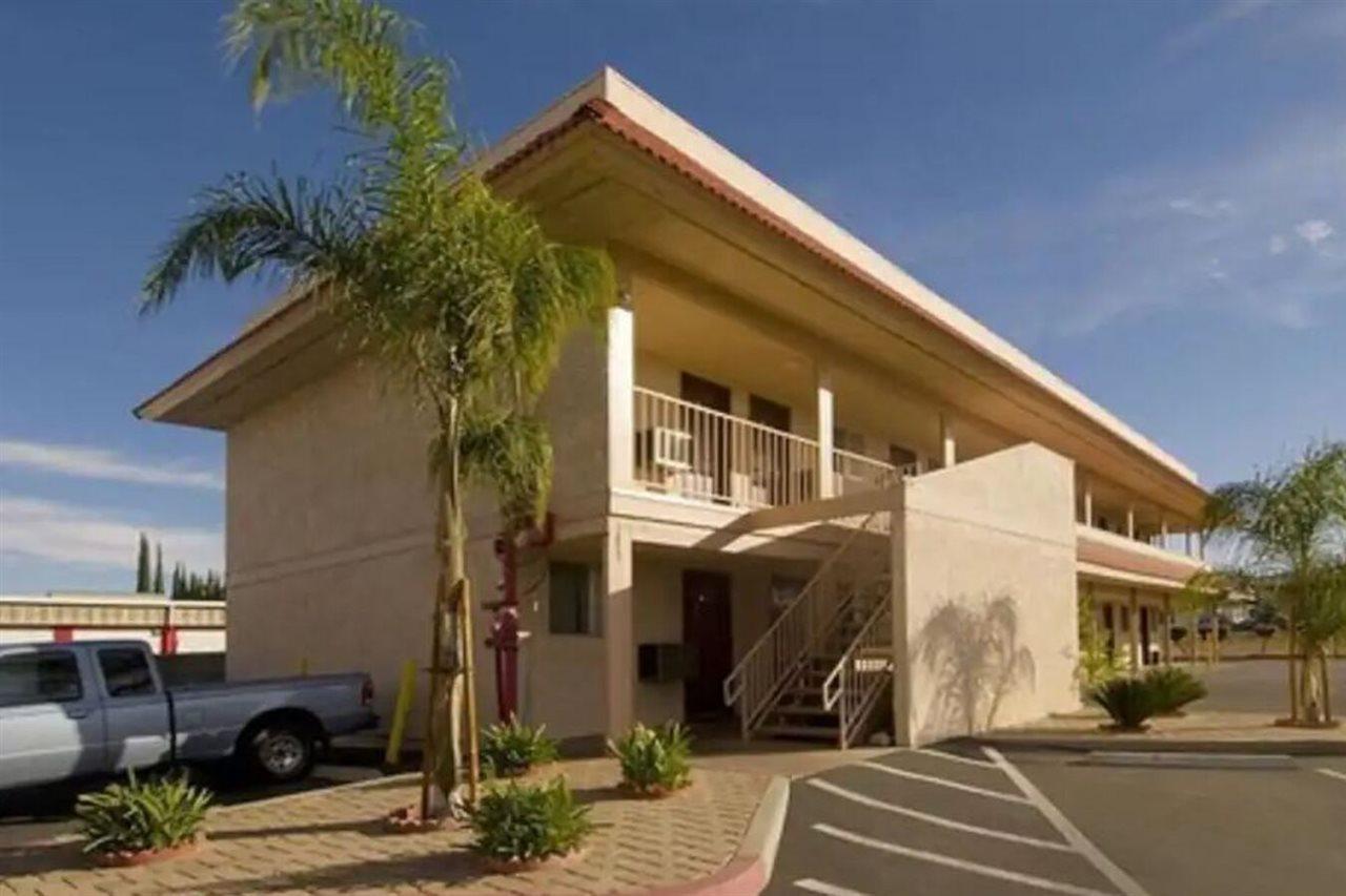 Americas Best Value Inn Calimesa Exterior photo