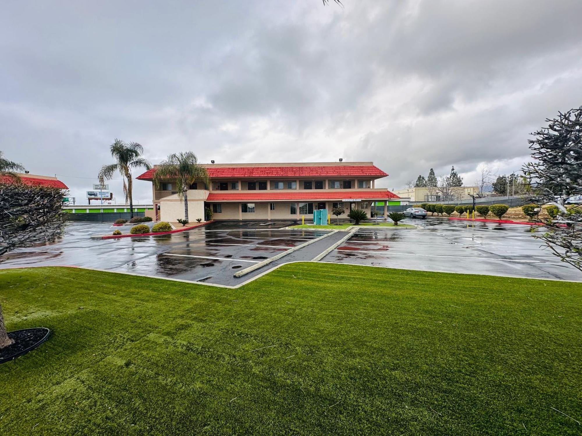 Americas Best Value Inn Calimesa Exterior photo