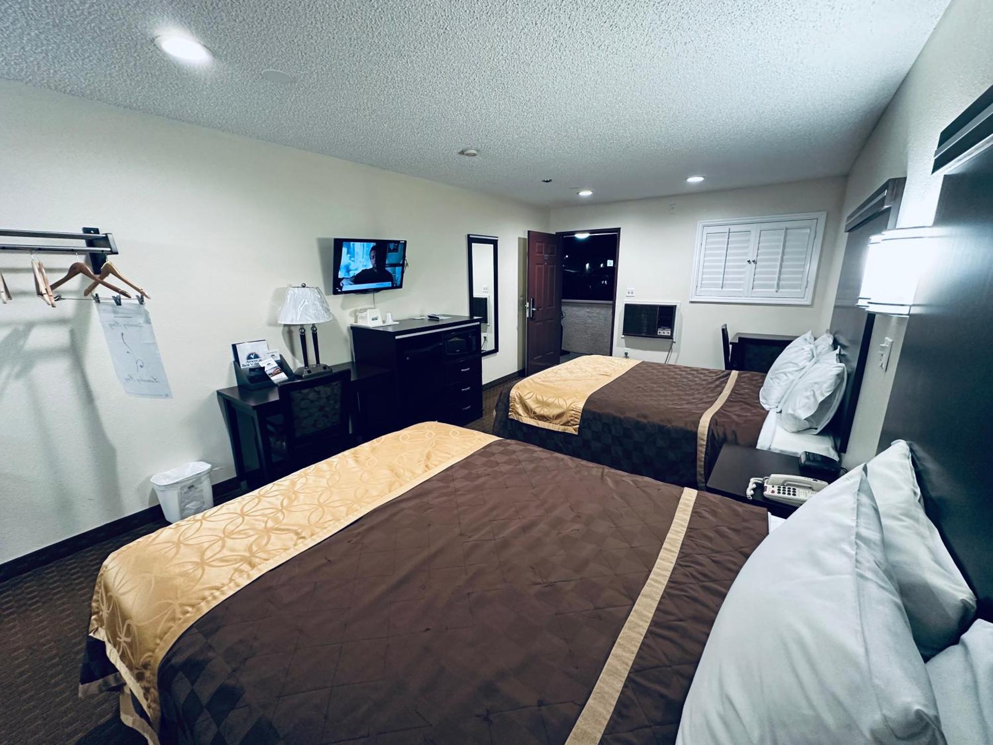Americas Best Value Inn Calimesa Exterior photo